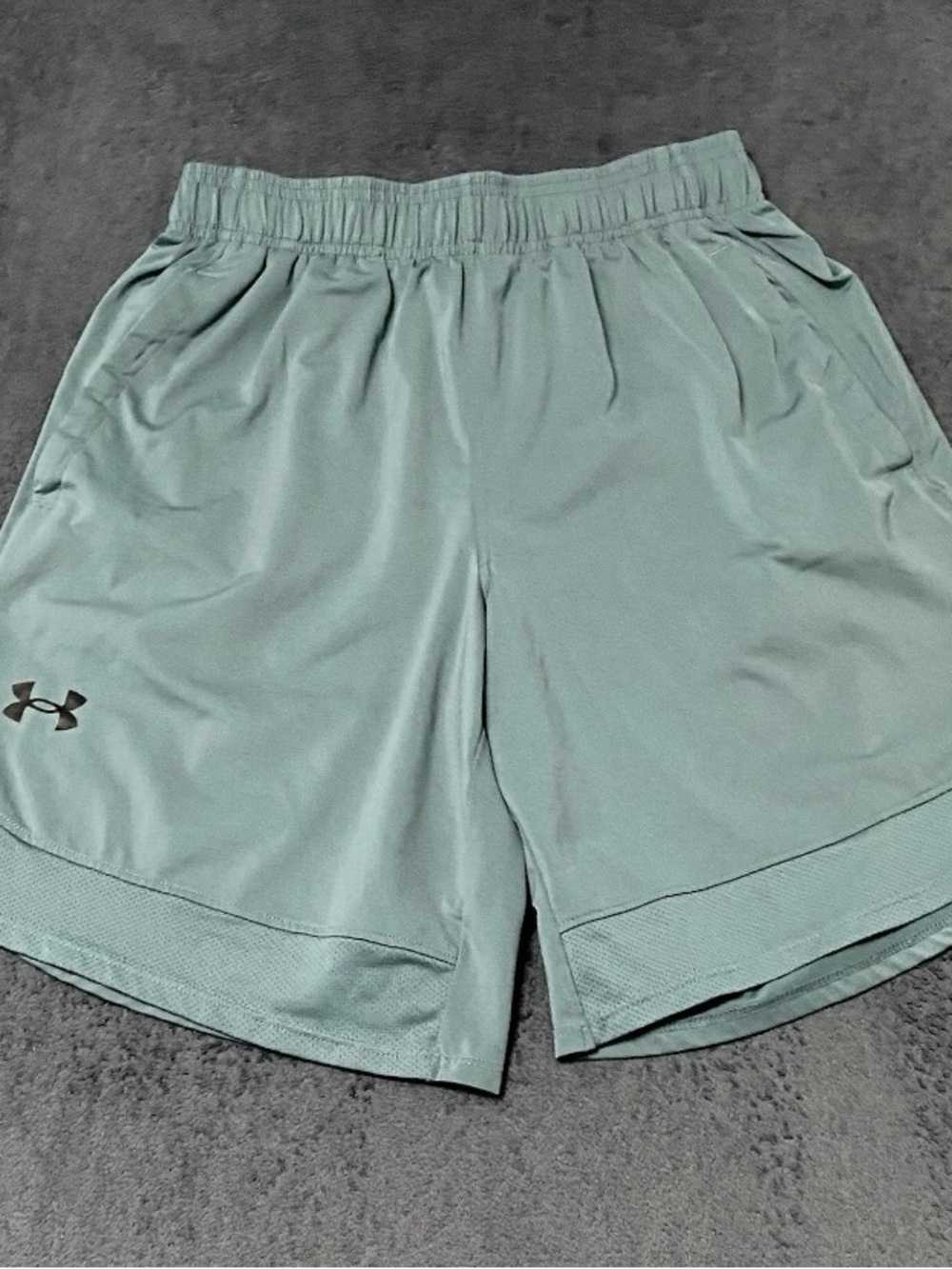 Under Armour Shorts Mens S Green 9" Loose Fit UA Training Stretch Sporty 1356858